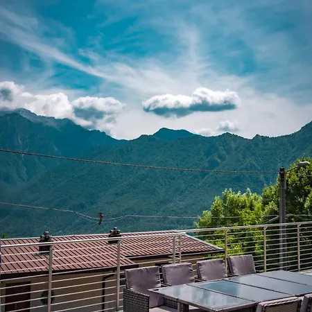 Alisha Mountain View Apartman *